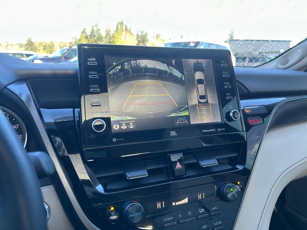 2022 Toyota Camry Hybrid XLE