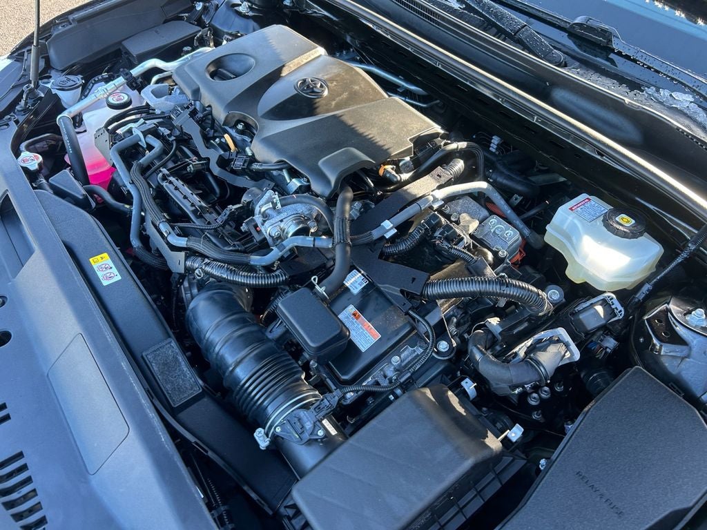 2022 Toyota Camry Hybrid XLE