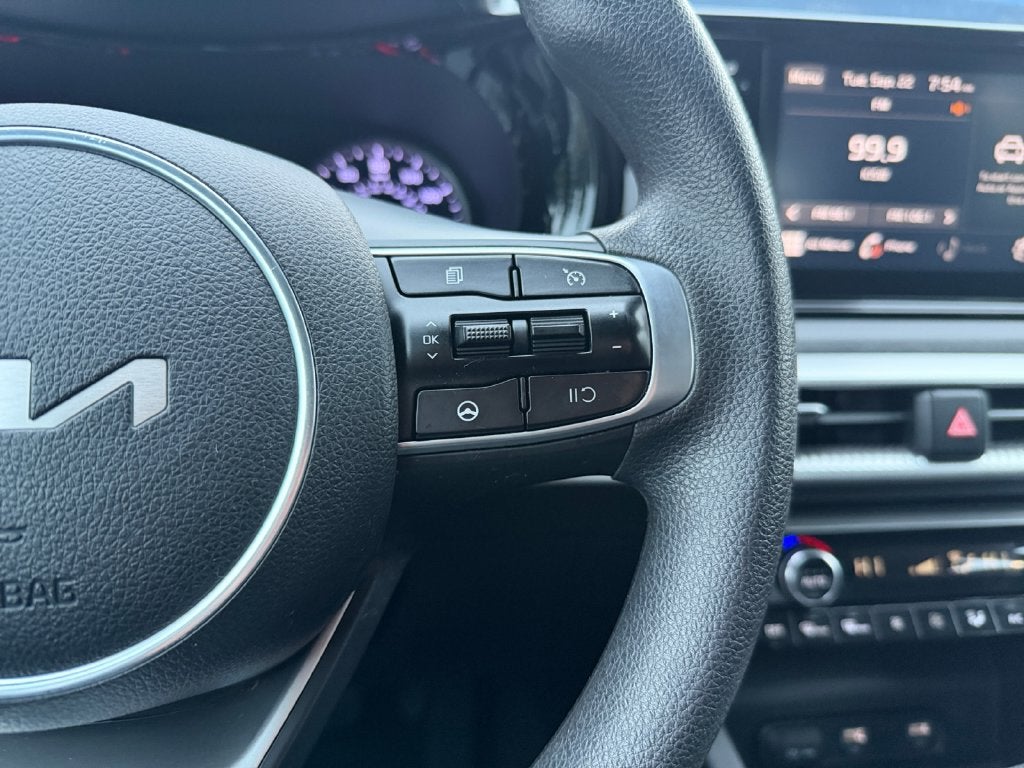 2022 Kia K5 LXS
