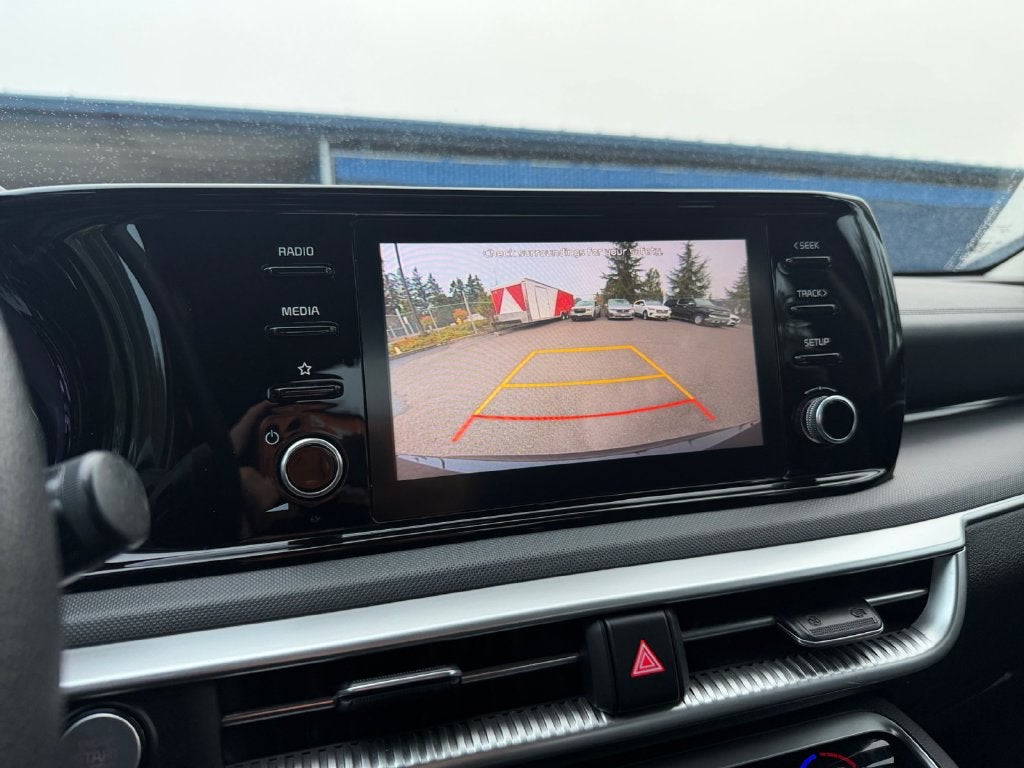 2022 Kia K5 LXS