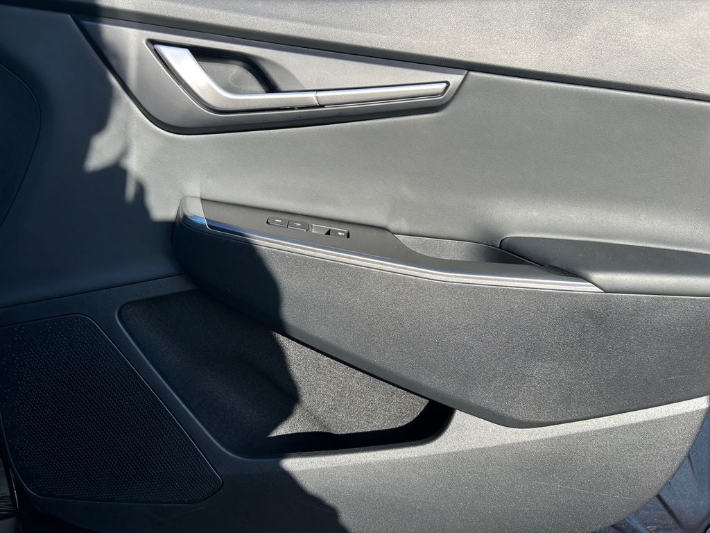 2024 Kia EV6 Light