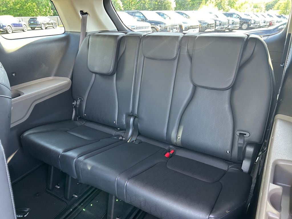 2025 Kia Carnival LXS