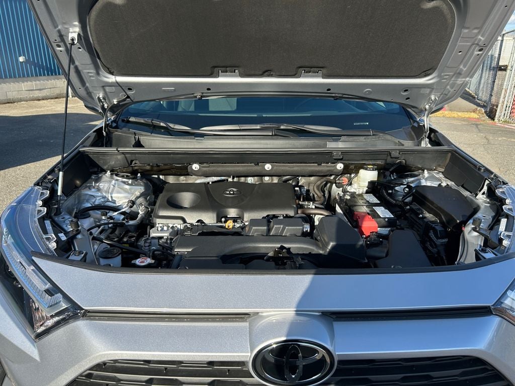 2025 Toyota RAV4 LE
