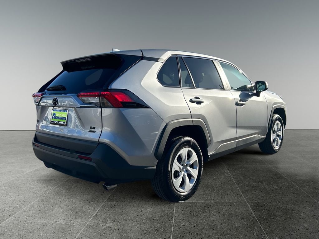 2025 Toyota RAV4 LE