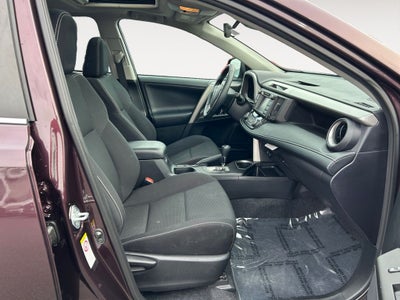 2017 Toyota RAV4 XLE 1 Owner Local