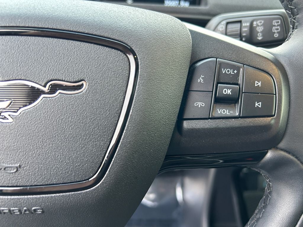 2022 Ford Mustang Mach-E Select