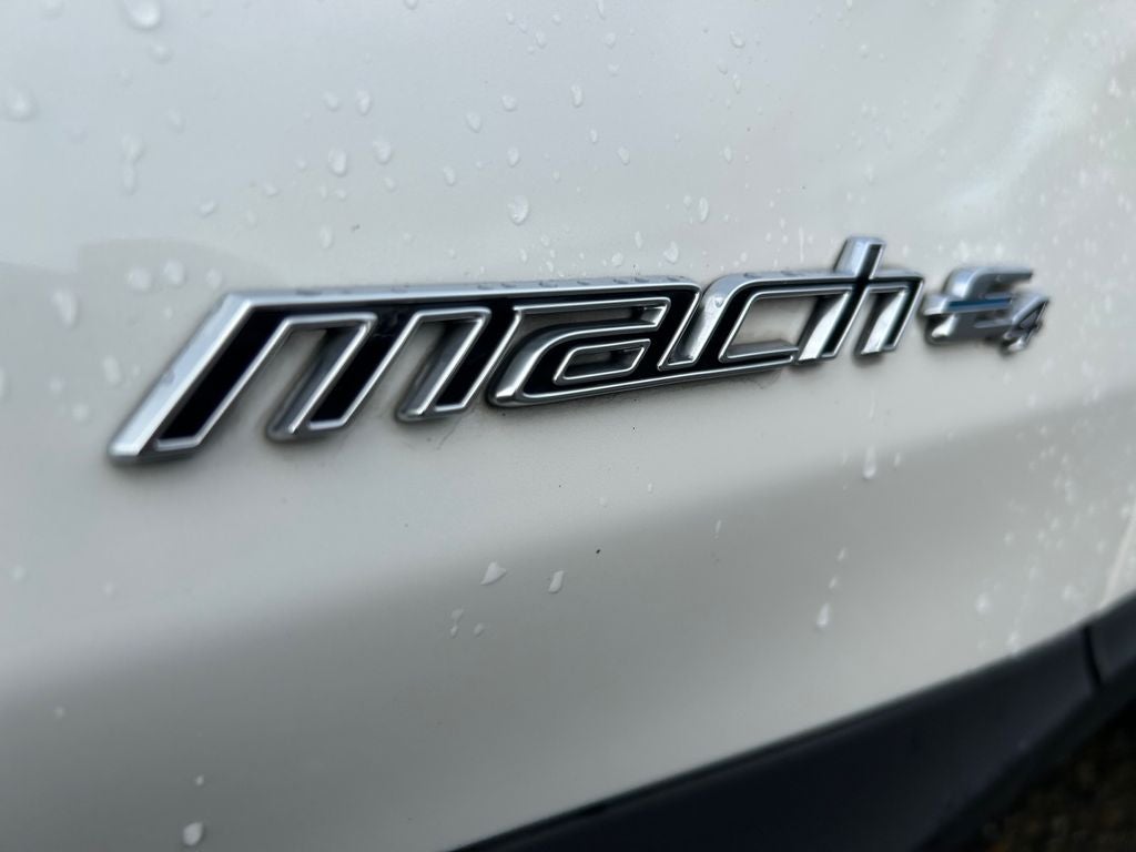 2022 Ford Mustang Mach-E Select