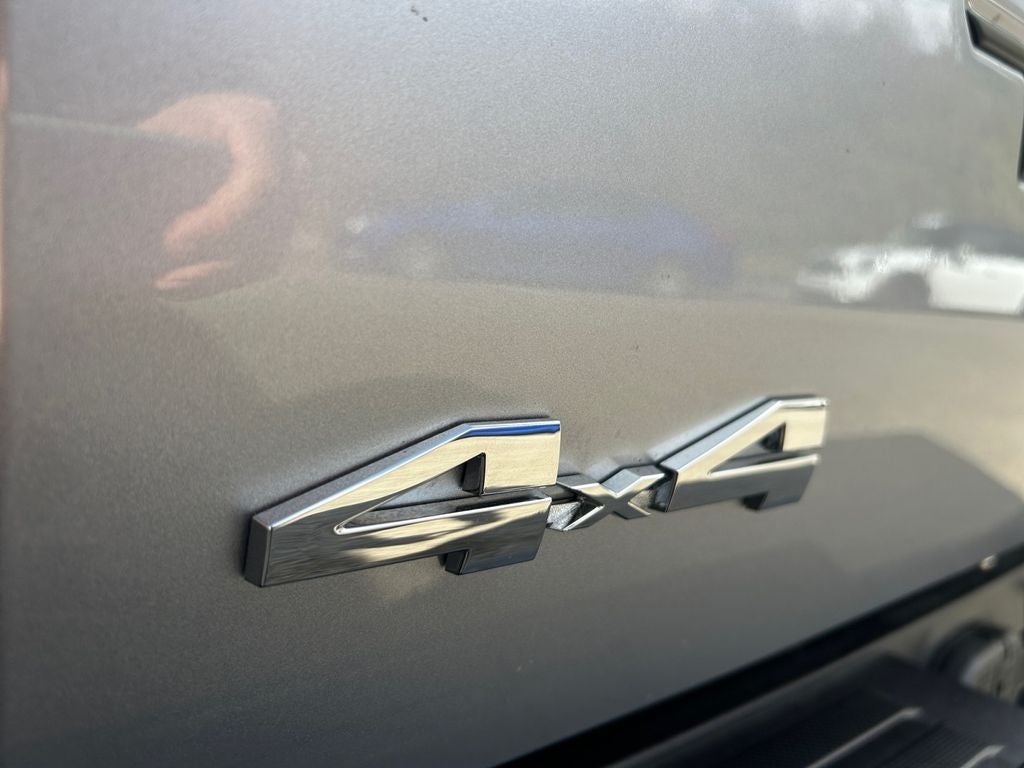 2025 Toyota TACOMA SR5 SR5