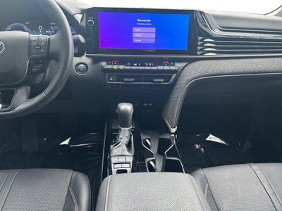 2025 Toyota CAMRY XLE