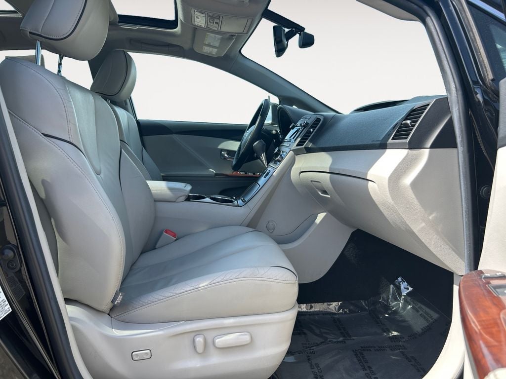 2011 Toyota Venza Base 1 Owner/Bought here new