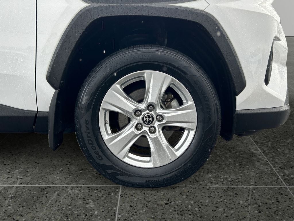 2021 Toyota RAV4 HYBRID LE 1 Owner