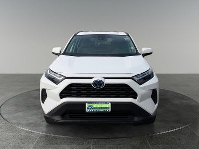 2022 Toyota RAV4 Hybrid XLE