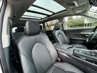 2024 Toyota GRAND HIGHLANDER XLE