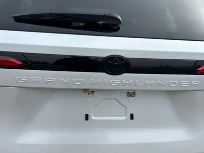 2024 Toyota GRAND HIGHLANDER XLE