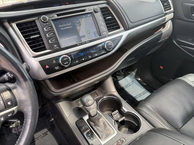 2018 Toyota Highlander Hybrid Limited Platinum 30 MPG