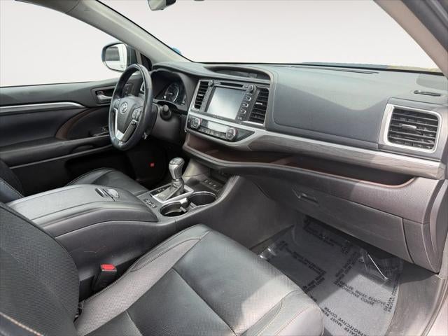 2018 Toyota Highlander Hybrid Limited Platinum 30 MPG