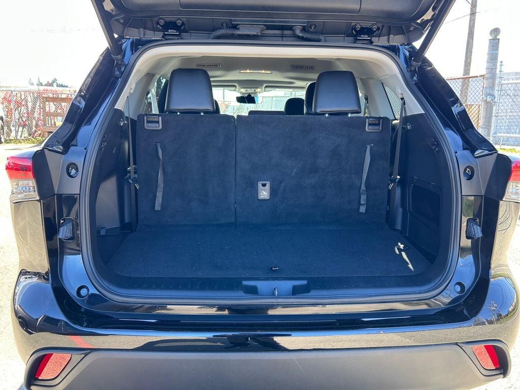 2022 Toyota HIGHLANDER HYBRD XLE