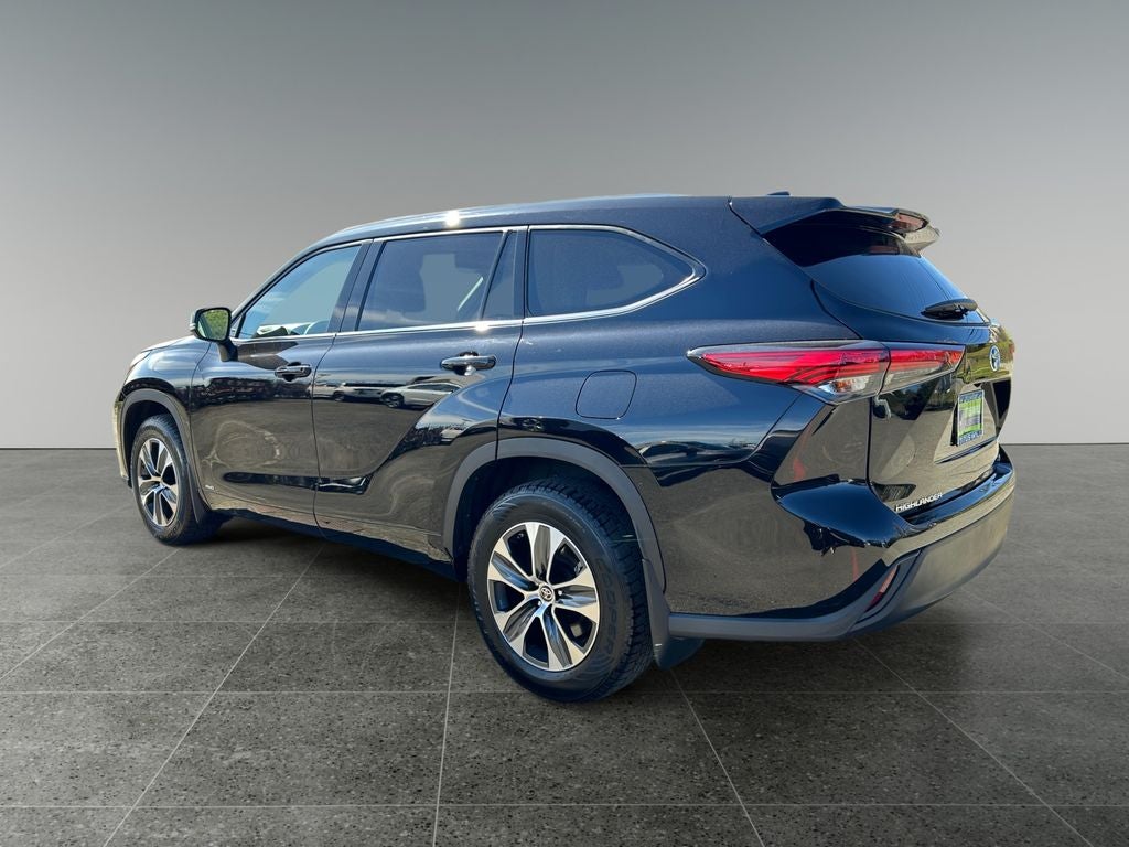 2022 Toyota HIGHLANDER HYBRD XLE