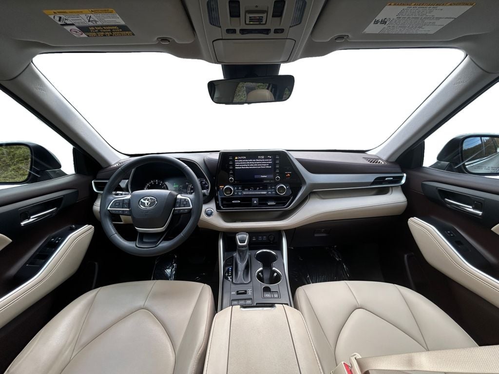 2022 Toyota HIGHLANDER XLE