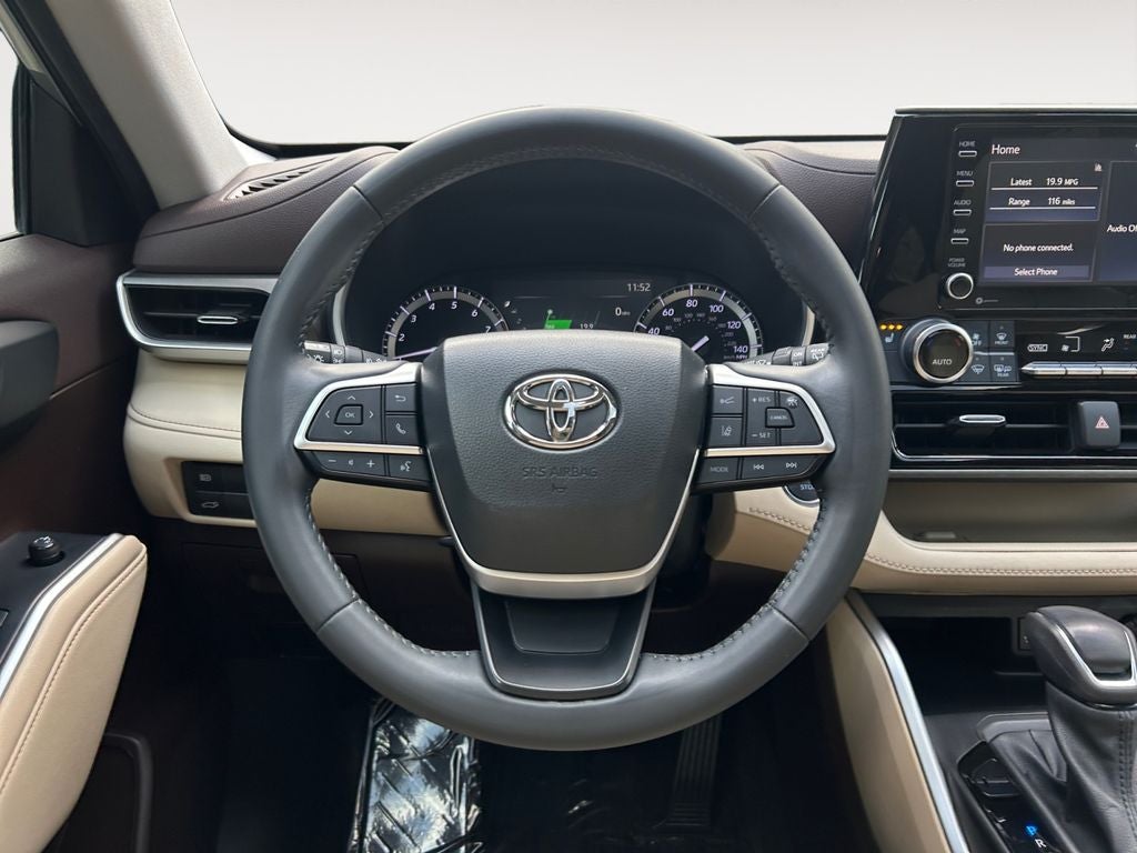 2022 Toyota HIGHLANDER XLE