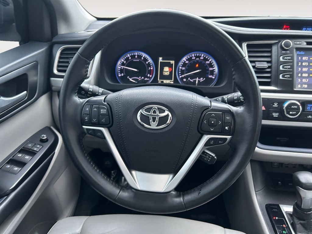 2019 Toyota HIGHLANDER XLE