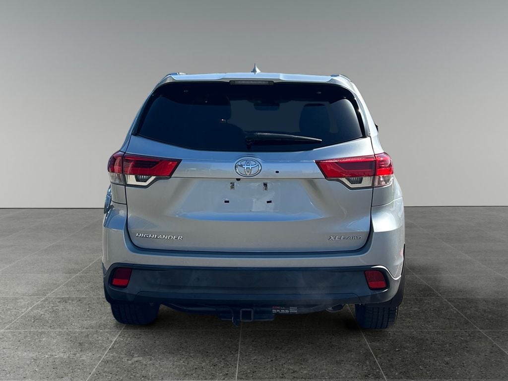 2019 Toyota HIGHLANDER XLE