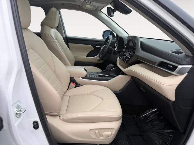 2023 Toyota Highlander Hybrid XLE
