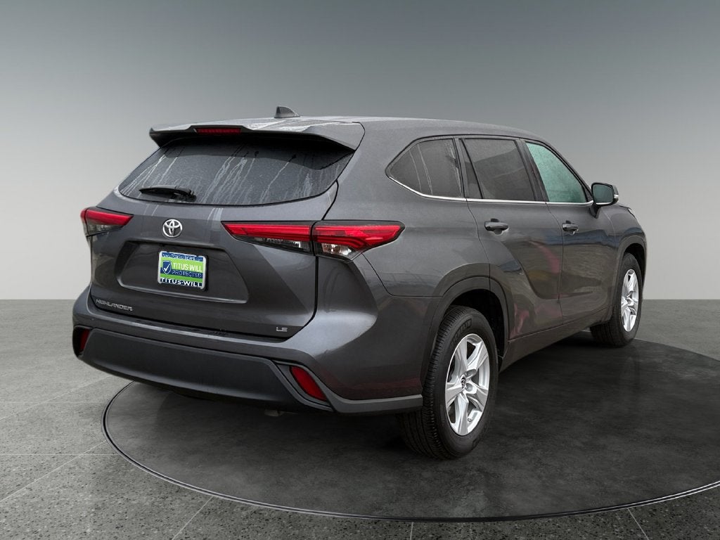 2023 Toyota Highlander LE