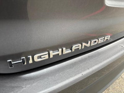 2023 Toyota Highlander LE