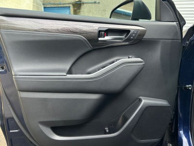 2023 Toyota Highlander Limited 1 OWNER