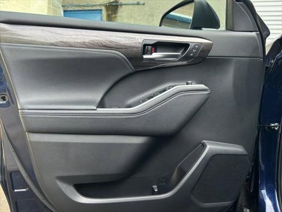 2023 Toyota Highlander Limited 1 OWNER