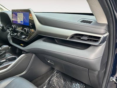 2023 Toyota Highlander Limited 1 OWNER