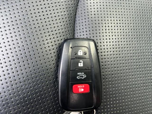 2023 Toyota Highlander Limited 1 OWNER