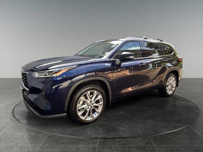 2023 Toyota Highlander Limited 1 OWNER