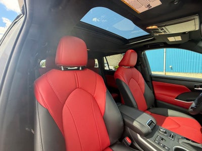 2025 Toyota Highlander XSE