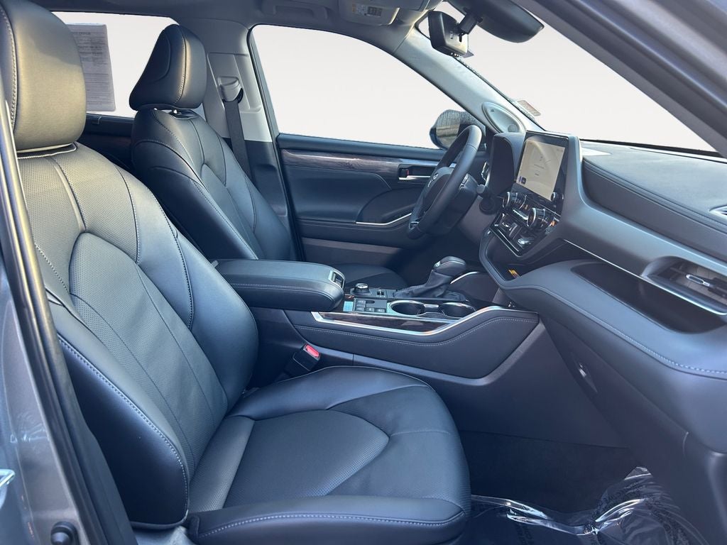 2025 Toyota Highlander Limited