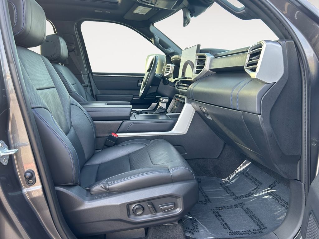 2023 Toyota TUNDRA 4X4 Platinum