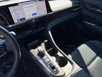 2025 Toyota Crown Signia Limited