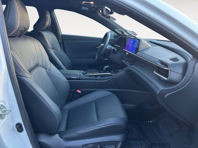 2025 Toyota Crown Signia Limited