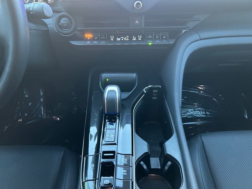 2025 Toyota Crown Signia Limited