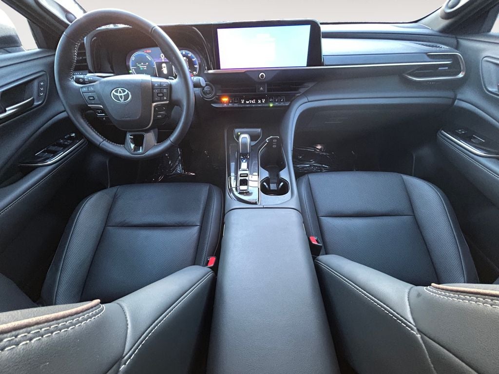 2025 Toyota Crown Signia Limited