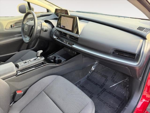 2025 Toyota Prius LE
