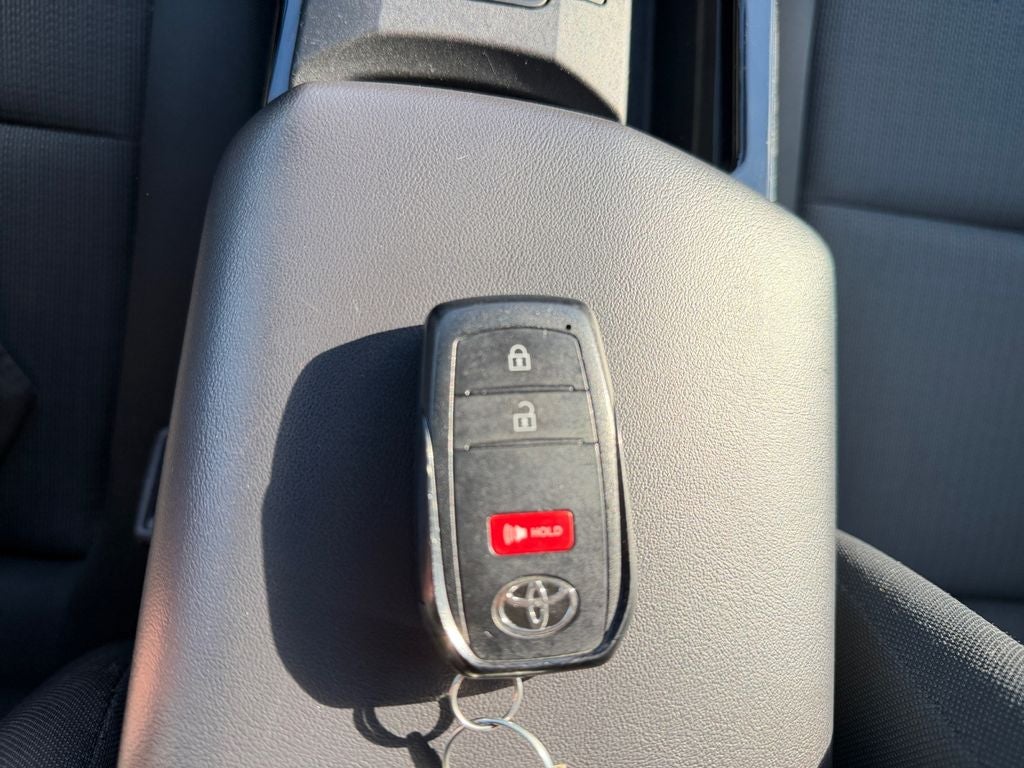 2023 Toyota Prius LE