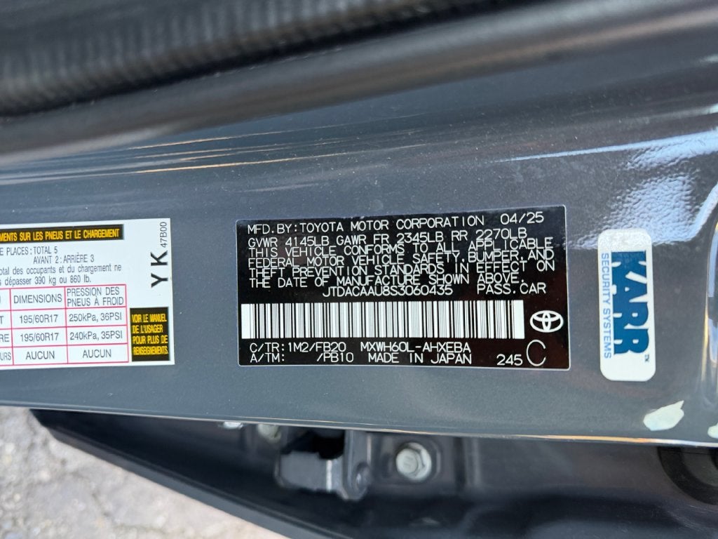 2025 Toyota Prius LE