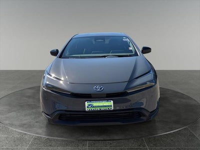 2025 Toyota Prius LE
