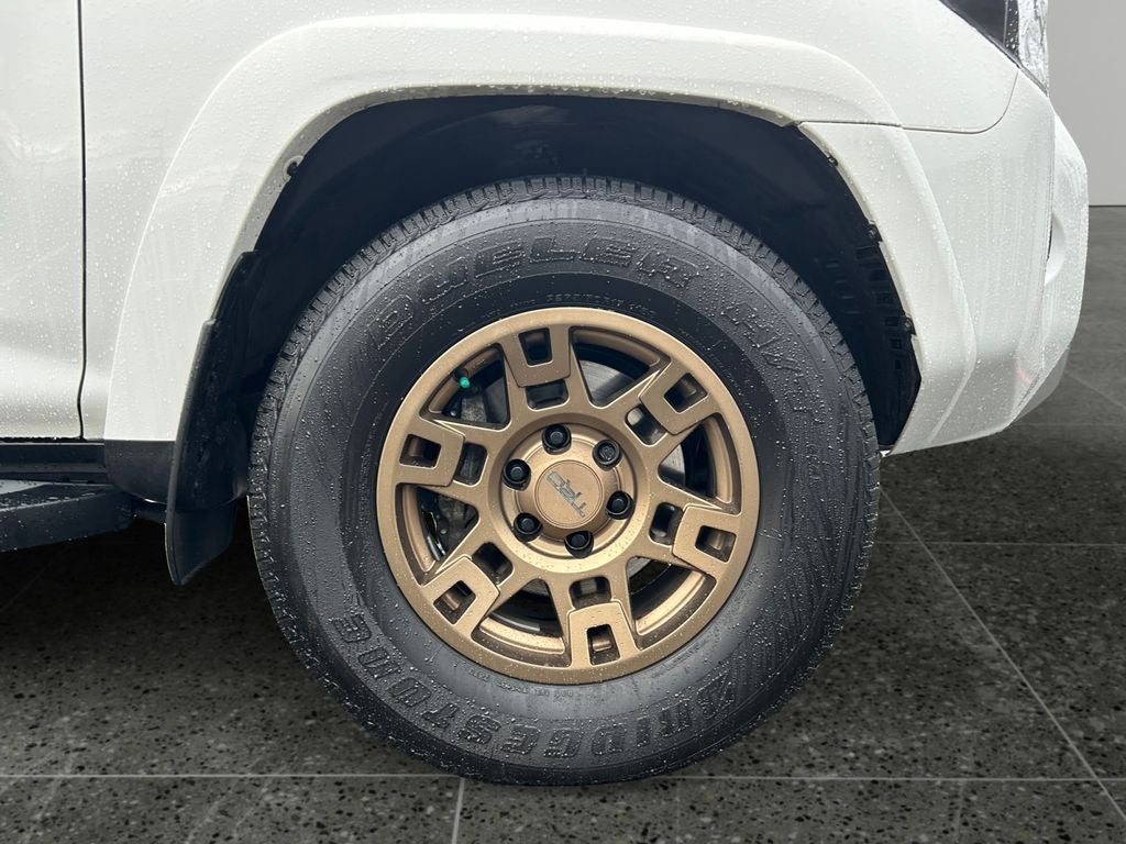 2023 Toyota 4RUNNER TRD Off-Road Premium