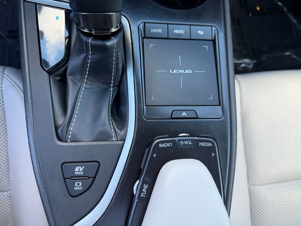 2019 Lexus UX 250h HyBrid AWD--1 Owner