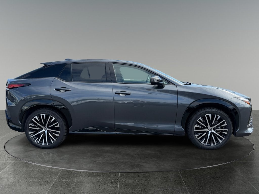 2023 Lexus RZ 450e Luxury