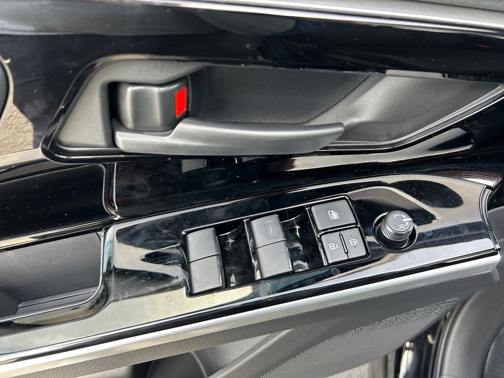 2024 Toyota bZ4X XLE