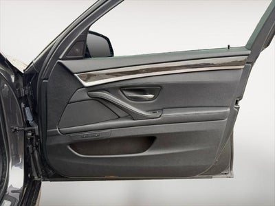 2012 BMW 5 Series 550i